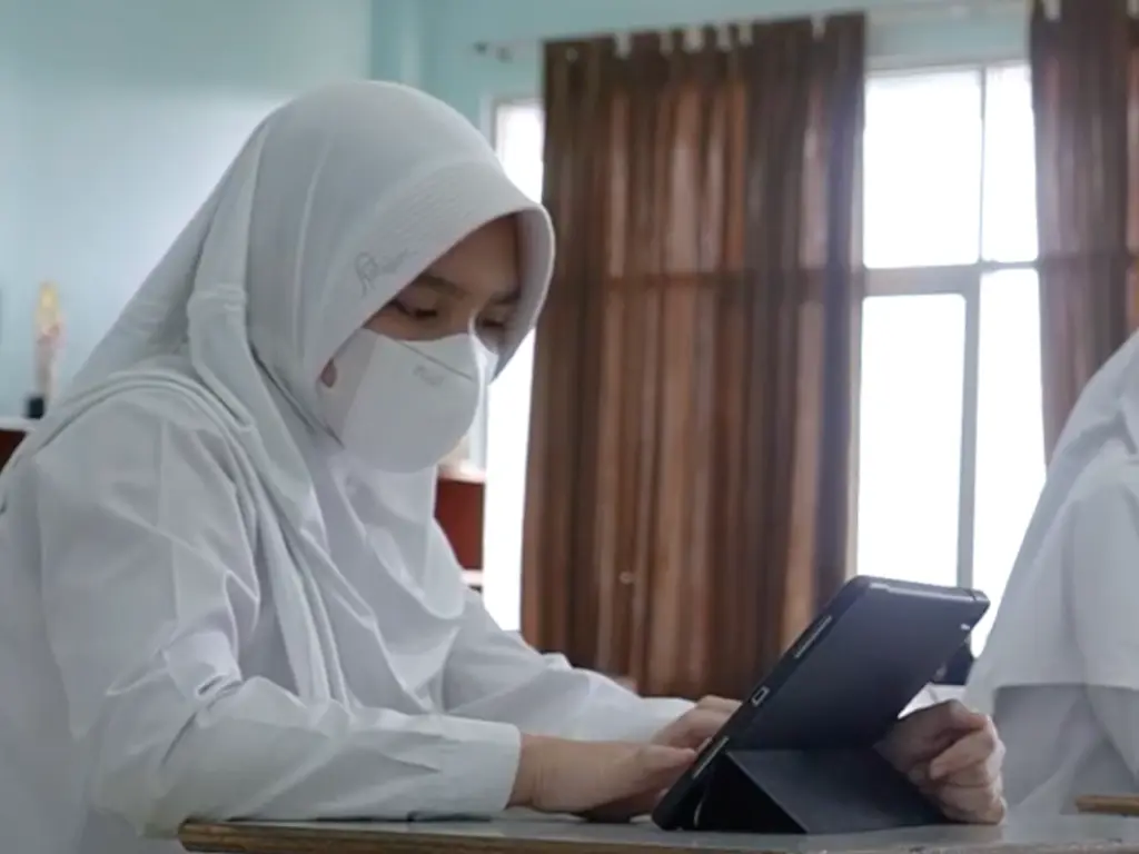 Ajak Murid Jadi Produktif di Waktu Luang : Ini Strategi Unik Pak Angga Ajari Murid Mengeksplorasi GarageBand!