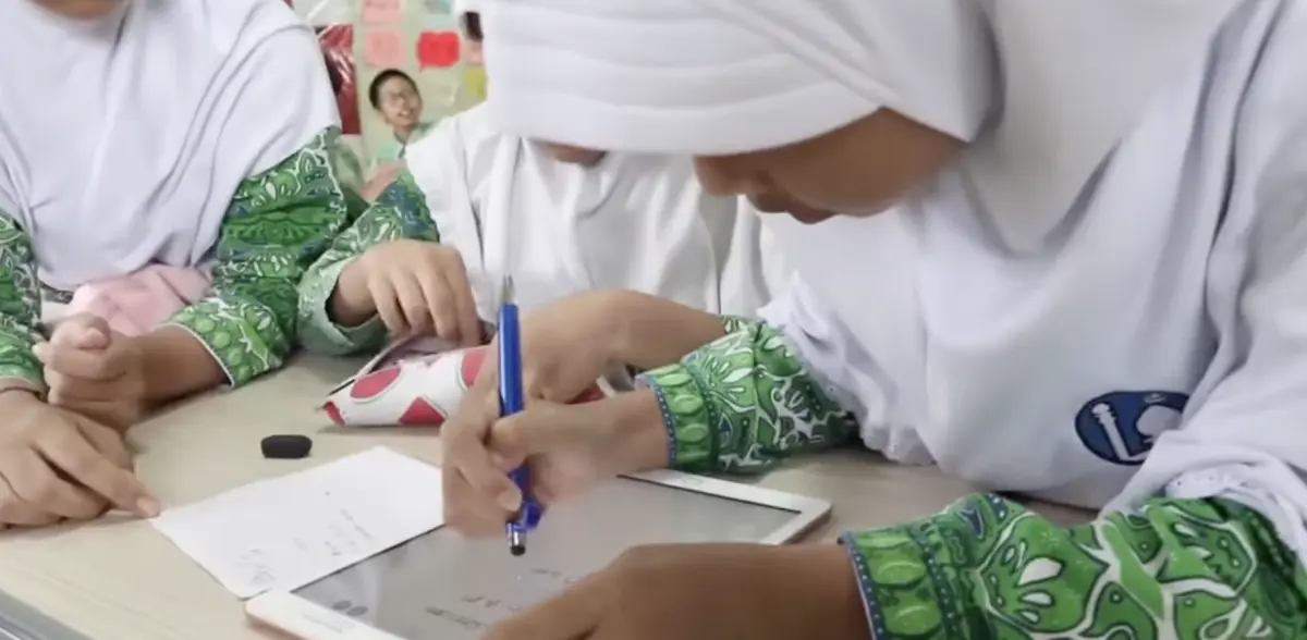 Contoh Strategi Ibu Suryani: Buat Murid Semangat Belajar Statistika dengan Aplikasi Numbers!