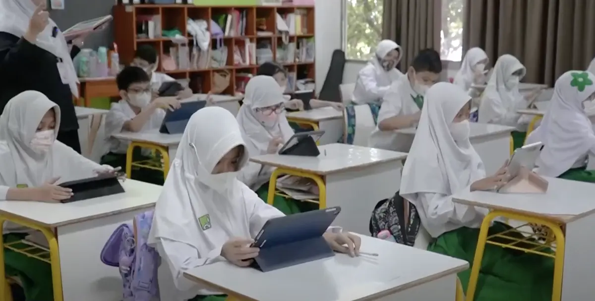 Makin Kreatif saat Belajar Gravitasi berkat Strategi Ibu Laras!